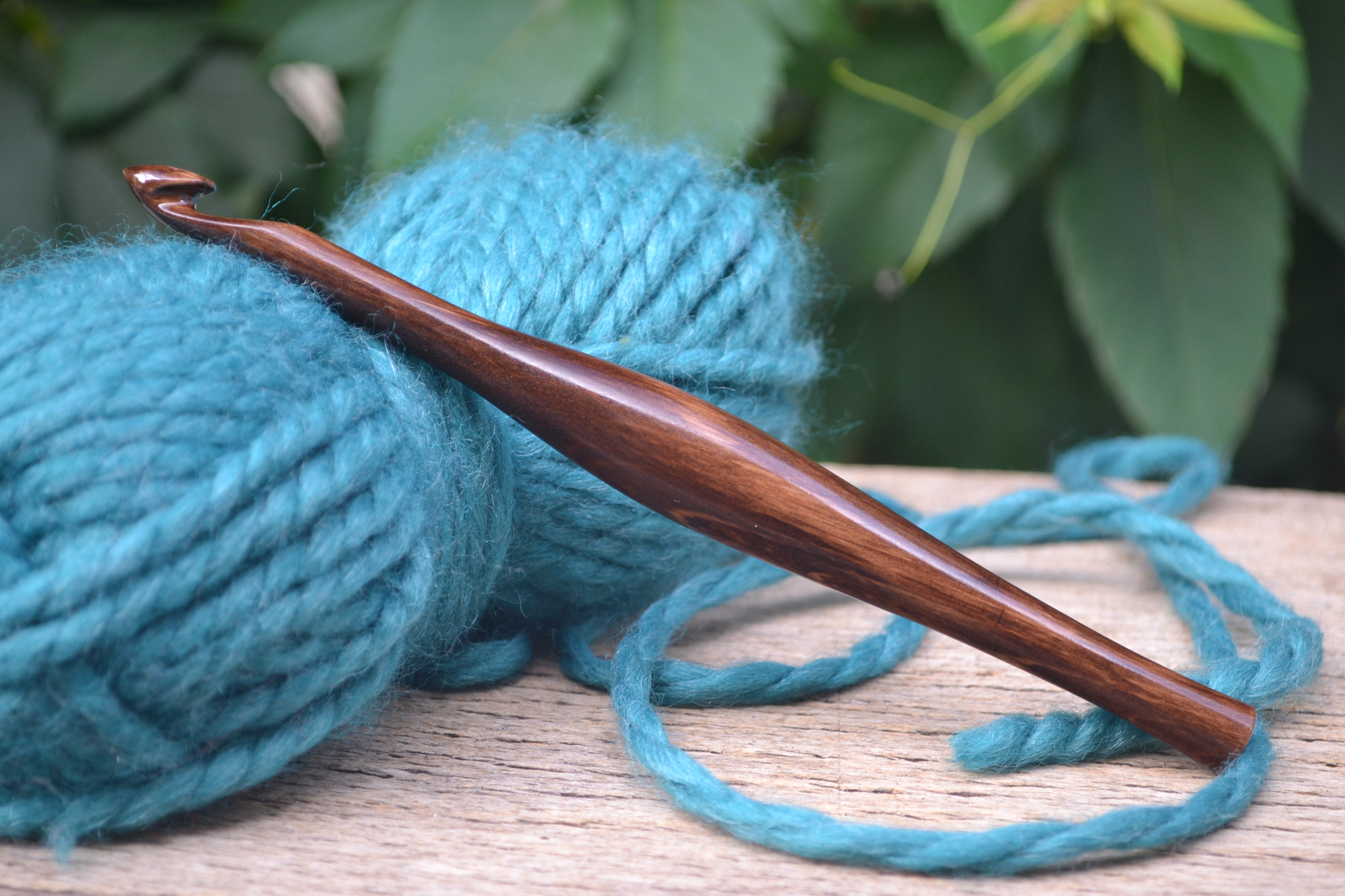 9 mm = size M Beech wood Ergonomic Crochet Hook, Walnut color