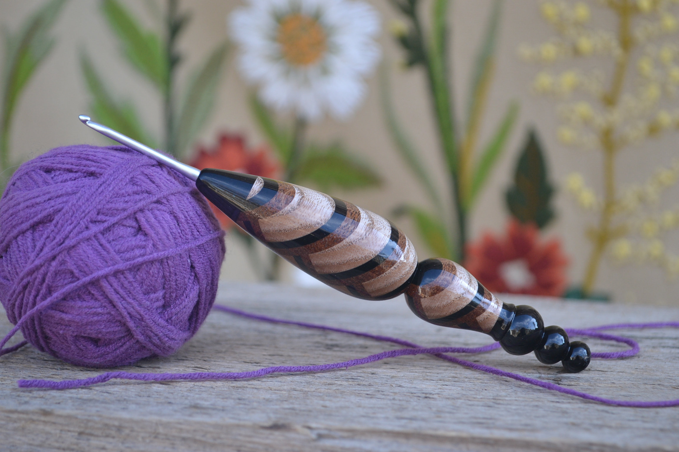 2.5mm Handmade Crochet Hook – Mosaic Wood Handle – Clover Amour Tip
