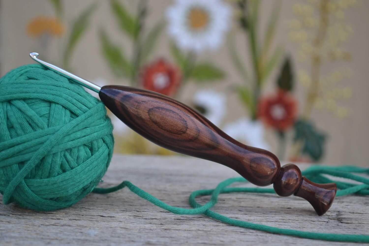 Handmade ergonomic crochet hook 3.5mm – dark apricot wood with KnitPro tip