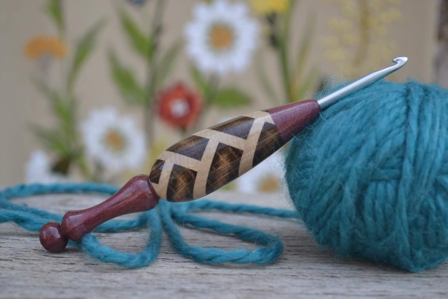 4.5mm handmade crochet hook LETTOworkshop with herringbone wood handle and Clover Amour tip