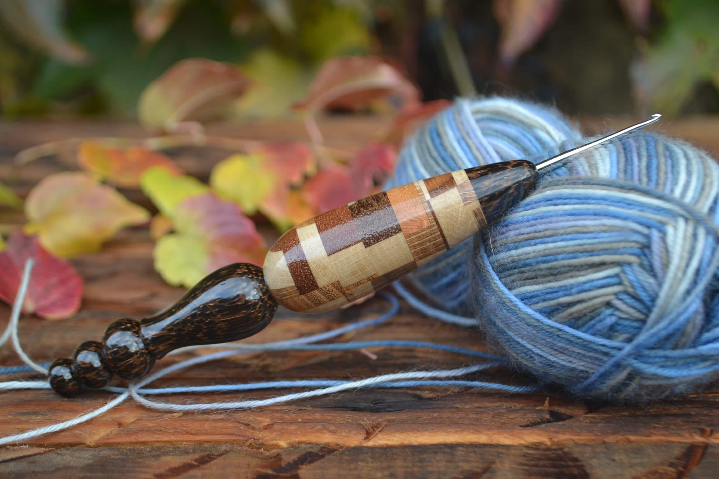 1.75 mm Clover Amour Steel, Black Palm, Chaotic blocks mosaic Ergonomic Crochet Hook 23 mm 16.5 cm #1455-5145